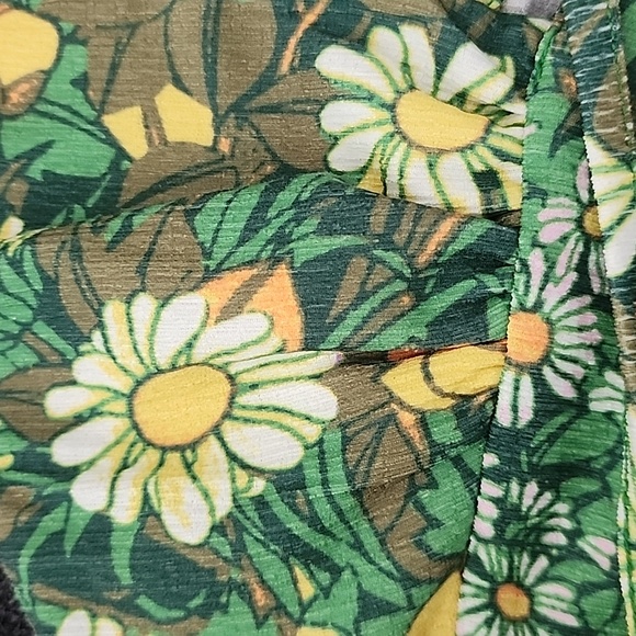 Urban Outfitters scrappy back tanktop size  M - Picture 2 of 8